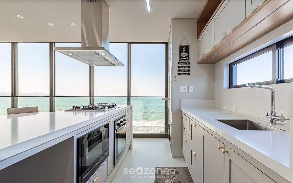 Basic Apartment | Private kitchen | Cookware/dishes/utensils