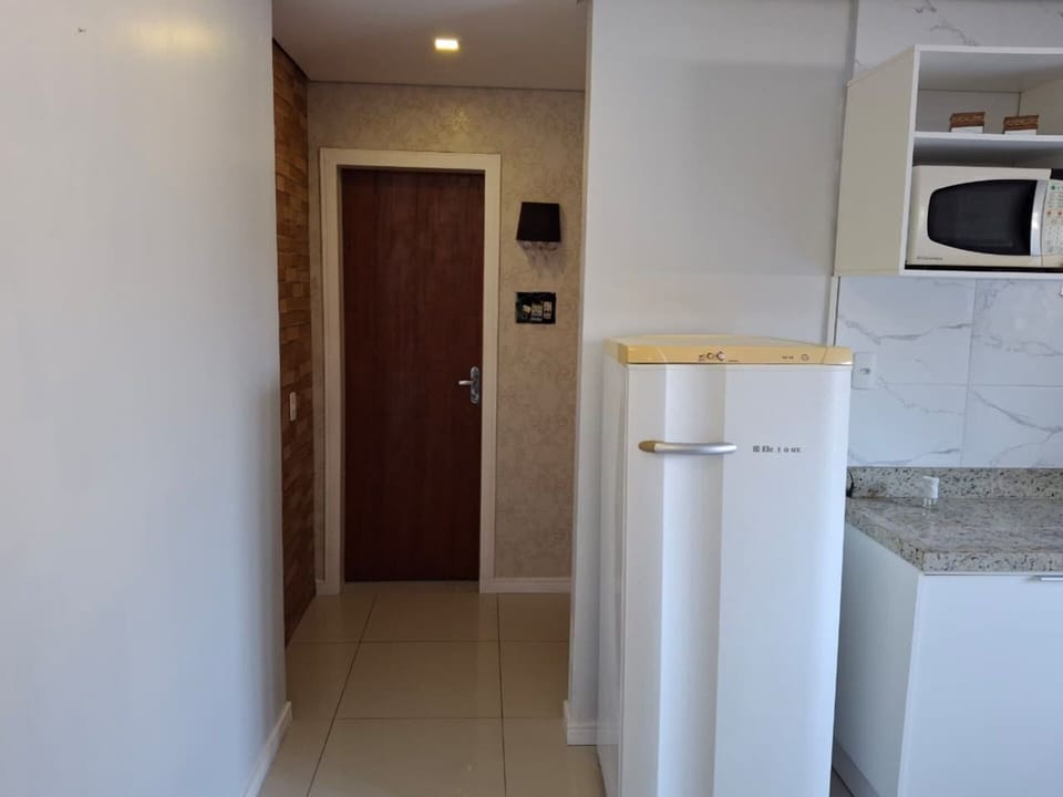 Honeymoon Apartment, Garden View | Private kitchen | Fridge, microwave, oven, cookware/dishes/utensils