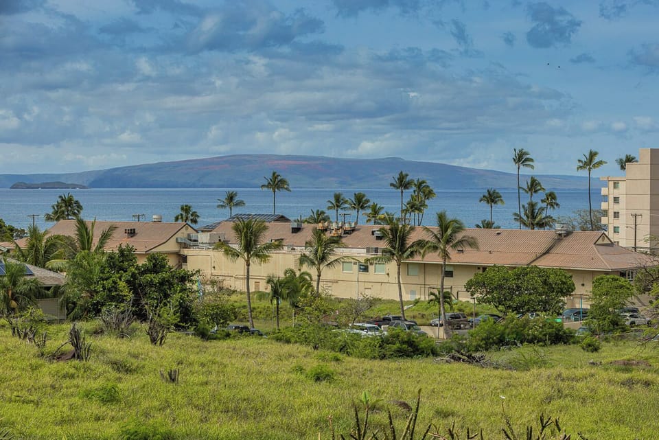 Dreamy ocean view from your private lanai