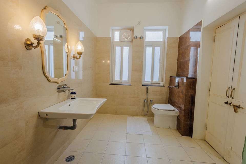Deluxe Double or Twin Room | Premium bedding, minibar, in-room safe, individually decorated