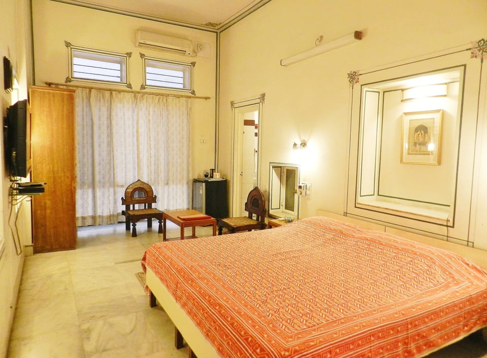 Superior Double or Twin Room | Premium bedding, minibar, in-room safe, individually decorated