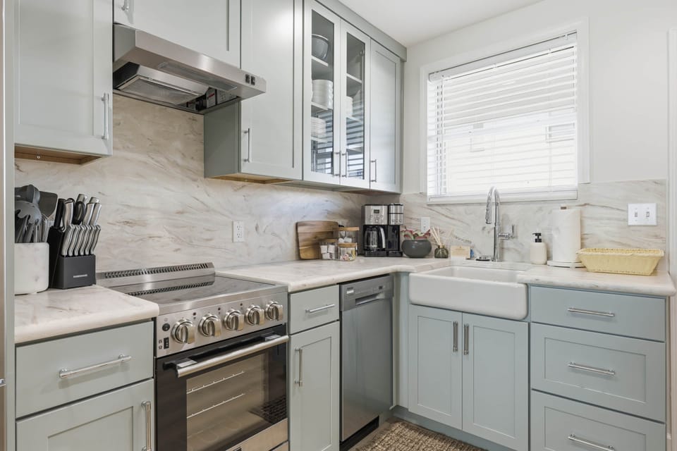 Full Kitchen