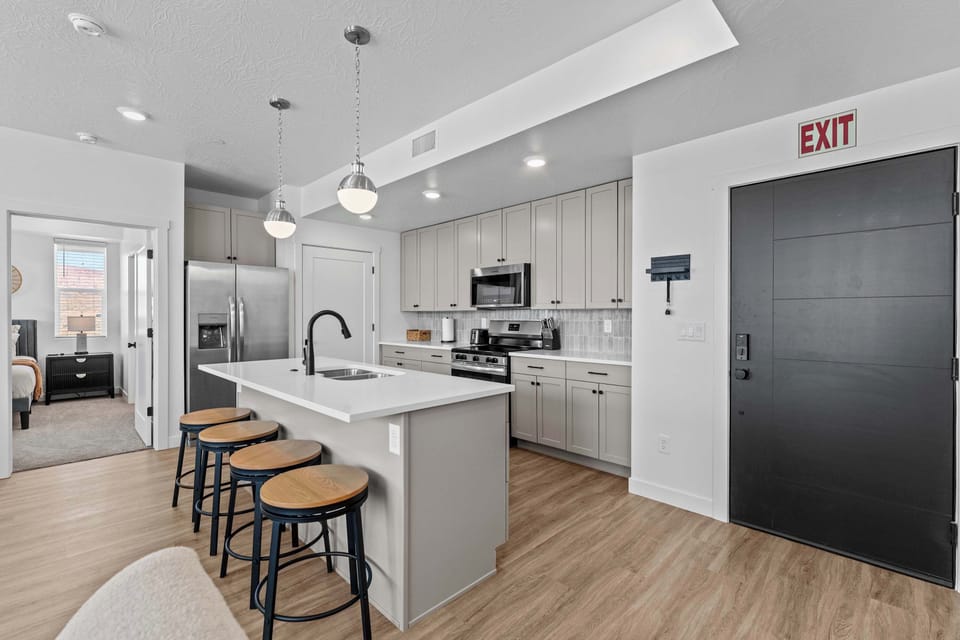 Condo, Multiple Beds, Kitchen, Mountain View (Terra Vista) | Private kitchen | Fridge, microwave, oven, stovetop