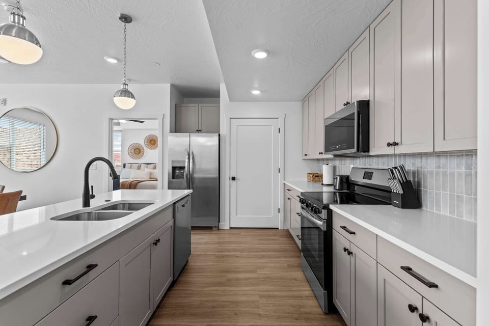 Condo, Multiple Beds, Kitchen, Mountain View (Terra Vista) | Private kitchen | Fridge, microwave, oven, stovetop