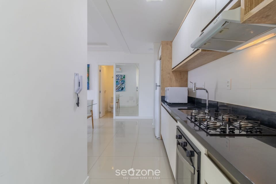 Basic Apartment | Private kitchen | Cookware/dishes/utensils