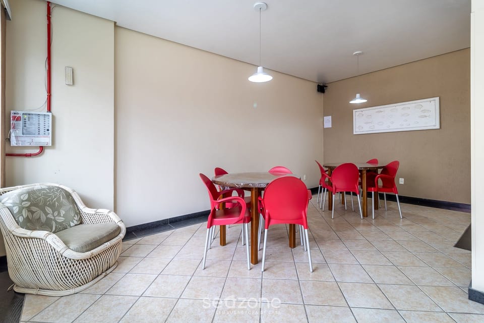 Apartment | Dining
