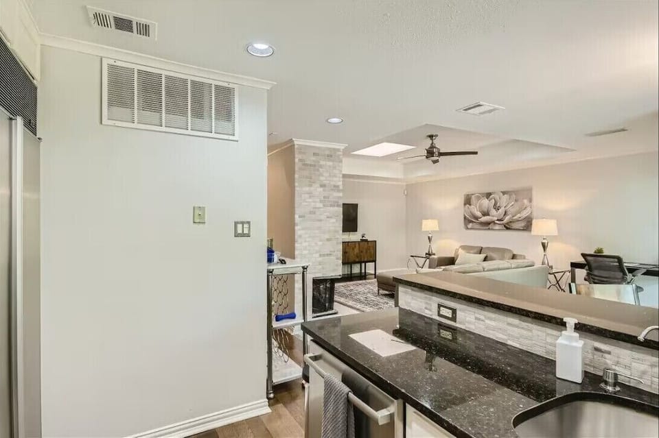 Modern kitchen, homey touch
