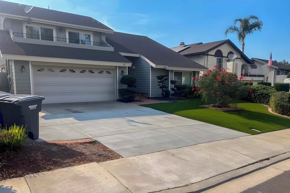 Parking | Driveway (3 Vehicles)