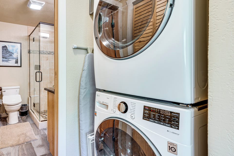 Laundry Area | Washer & Dryer