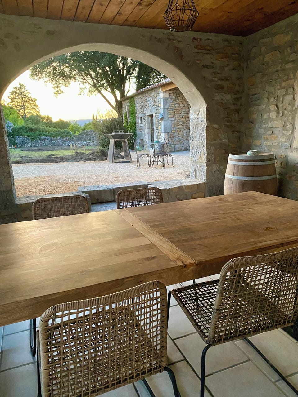 Outdoor dining