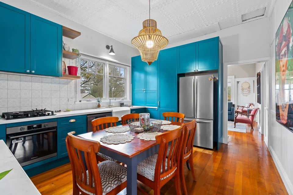Kitchen/Dining Area