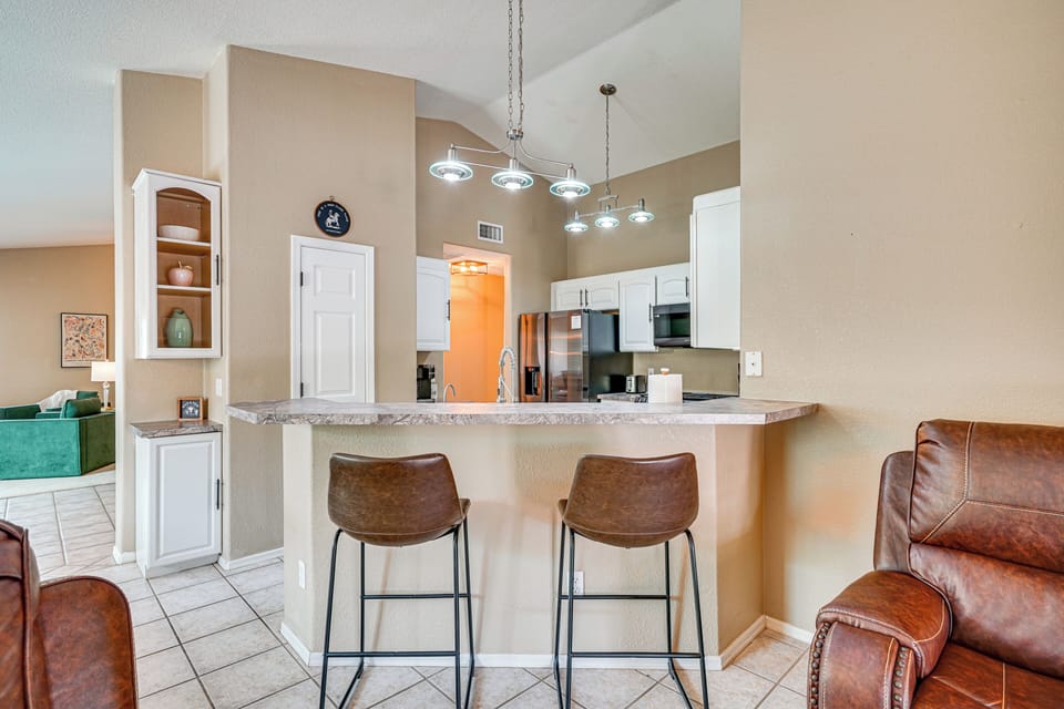 Kitchen | Cooking Basics | Drip & Keurig Coffee Makers (Starter Coffee Provided)