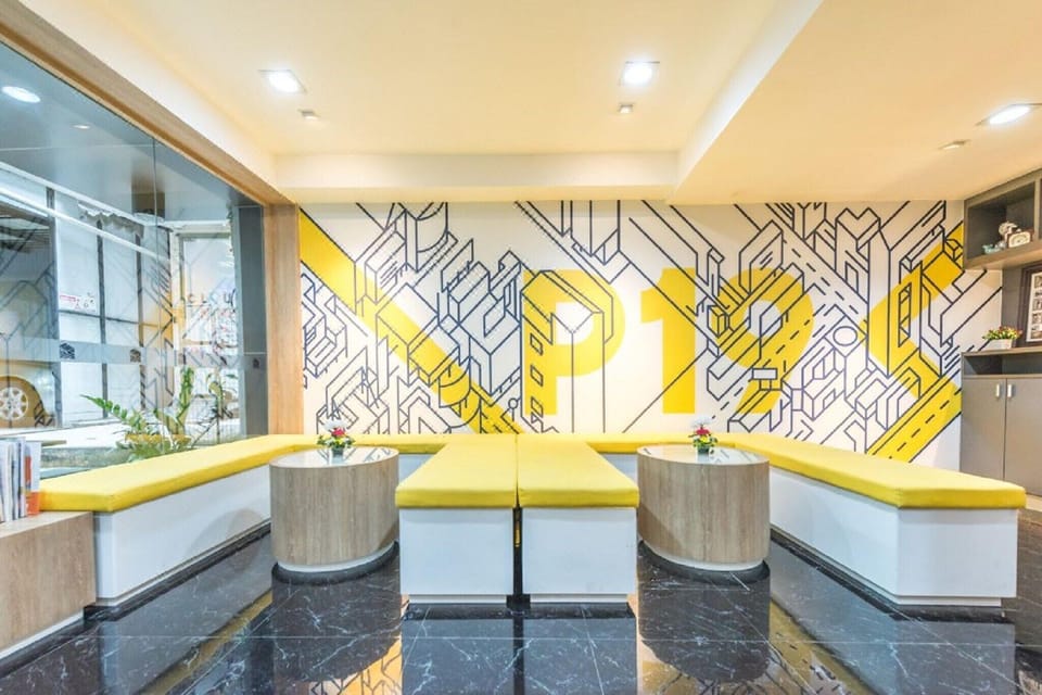 Entrance / Reception