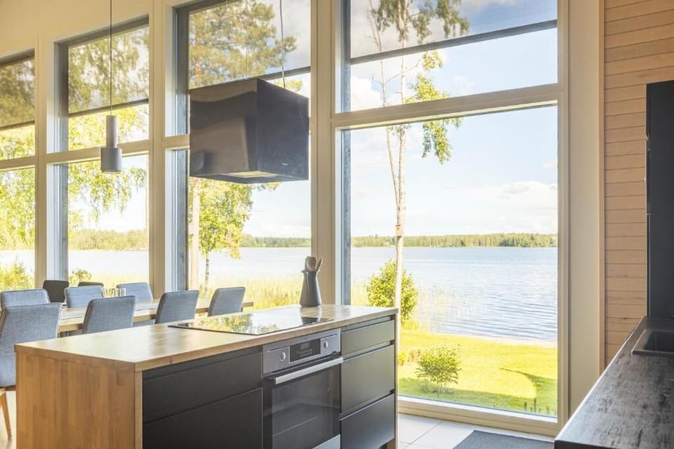 Deluxe Villa, Lake View | Private kitchen | Coffee/tea maker, electric kettle, highchair