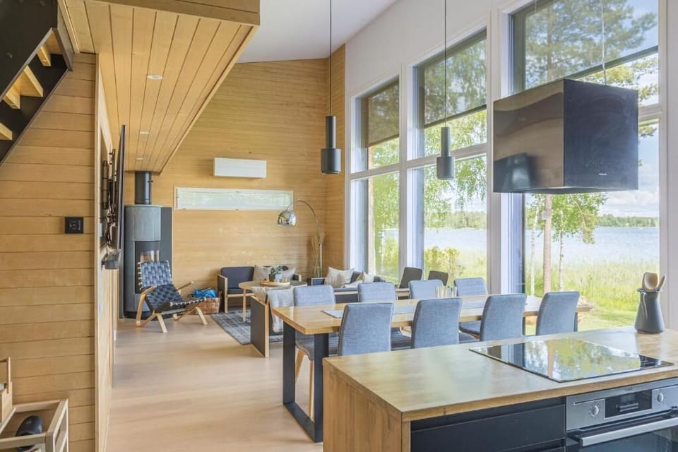 Deluxe Villa, Lake View | Private kitchen | Coffee/tea maker, electric kettle, highchair