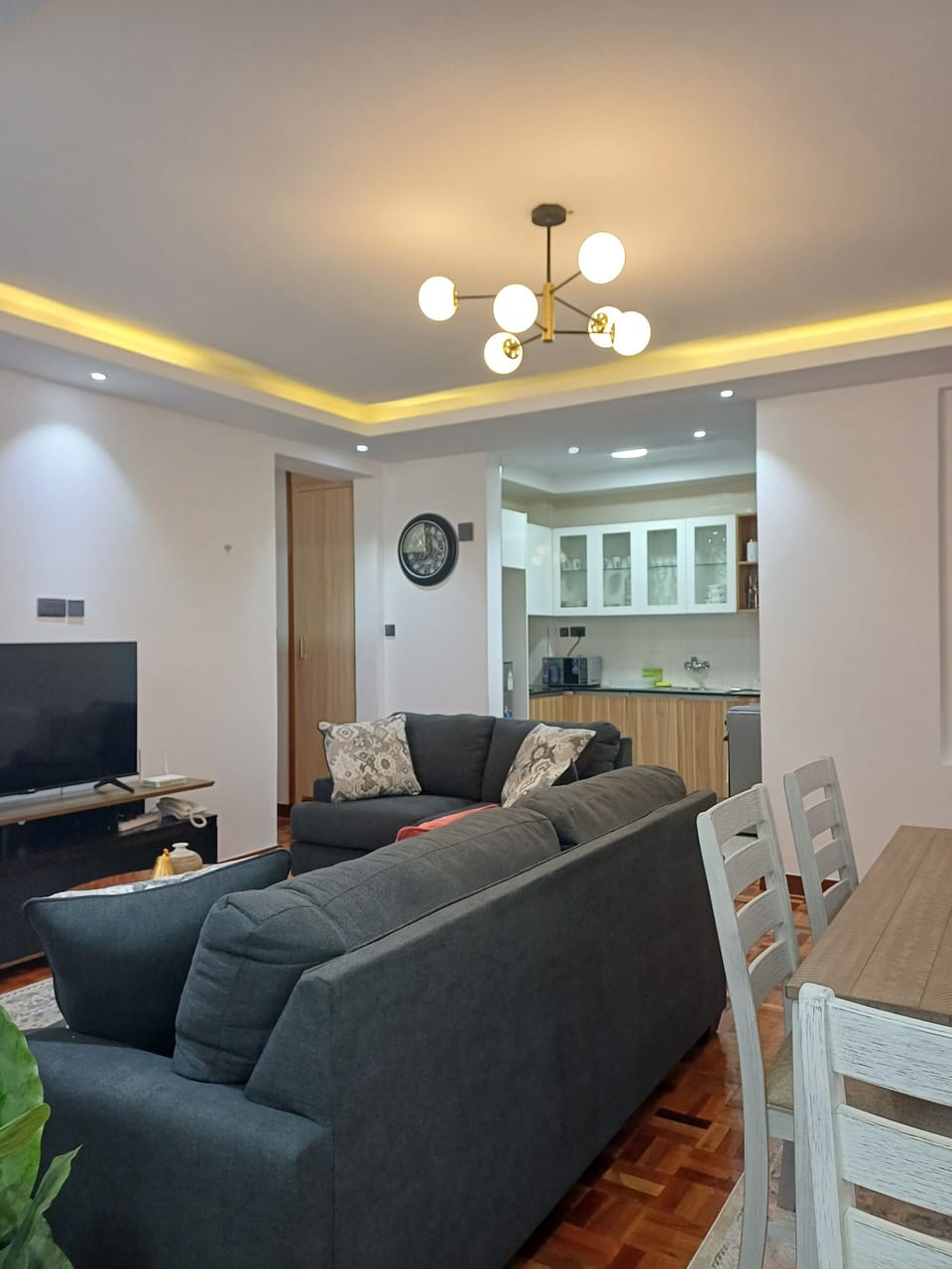Comfort Apartment, Mobility Accessible, Private Bathroom | Living area | Flat-screen TV