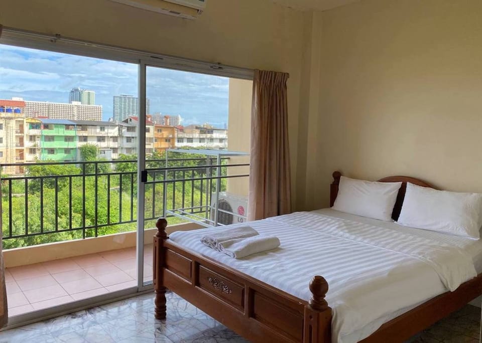 Economy Double Room, Balcony, Partial Sea View | In-room safe, desk, laptop workspace, free WiFi