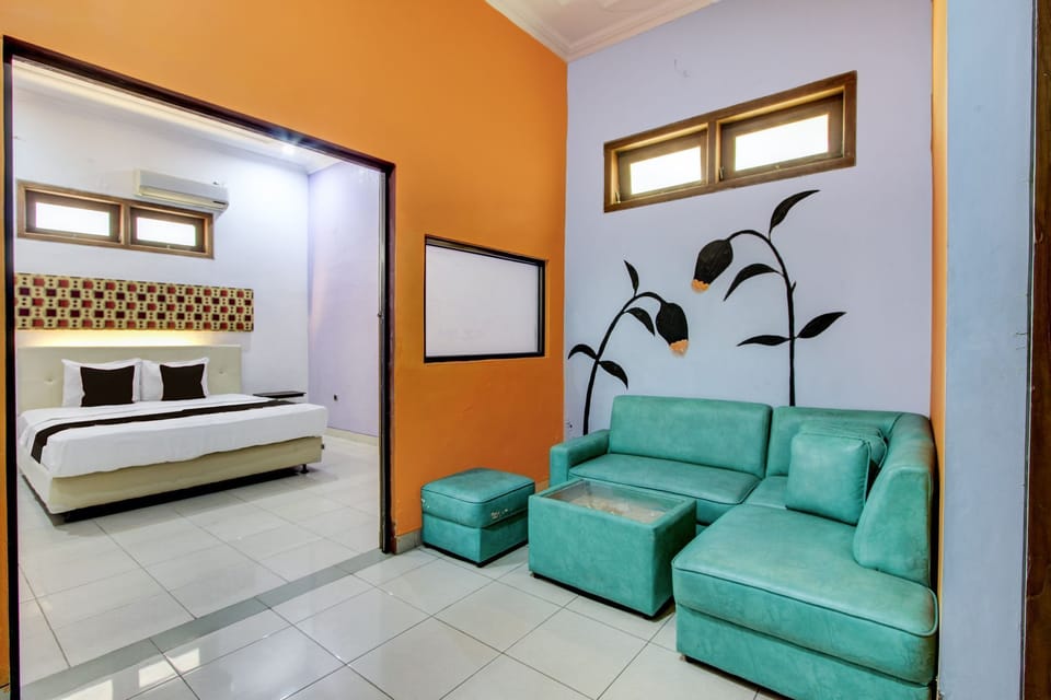 Standard Suite, 1 Double Bed | Free WiFi, bed sheets