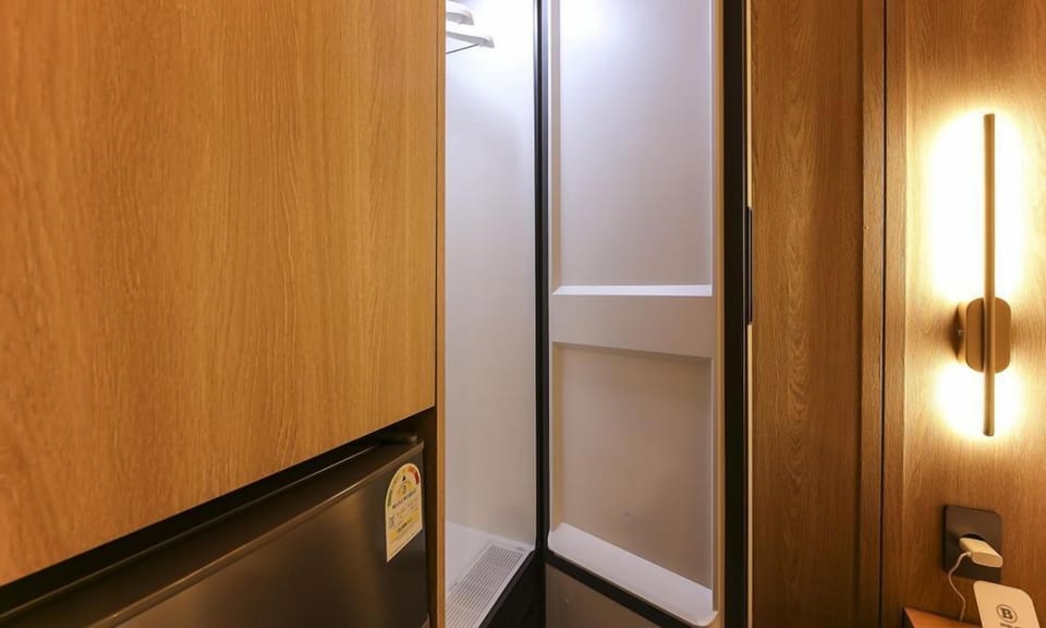 Family Room | Individually decorated, individually furnished, desk, free WiFi
