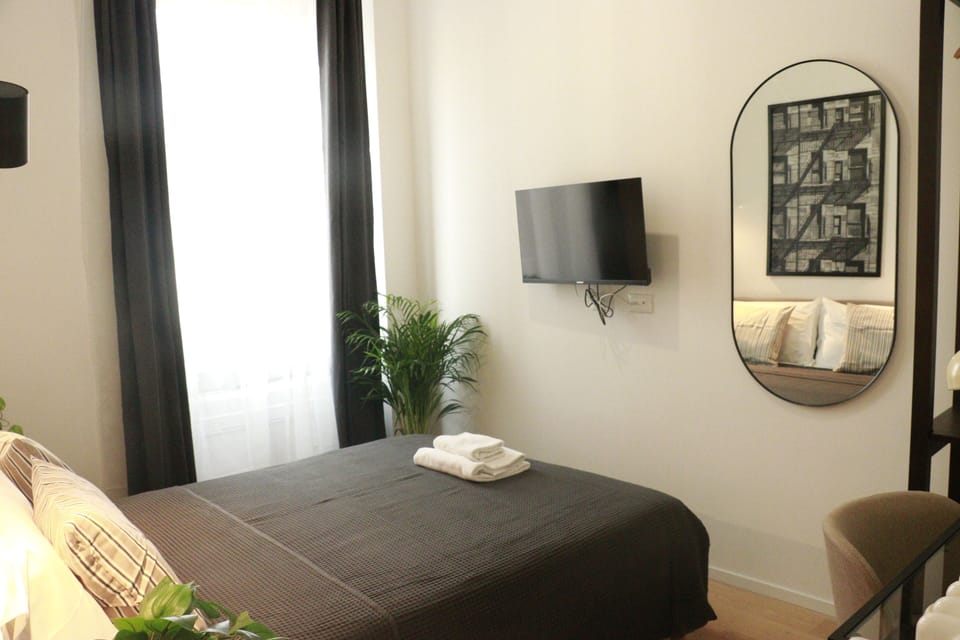 Classic Single Room | In-room safe, soundproofing, iron/ironing board, free WiFi
