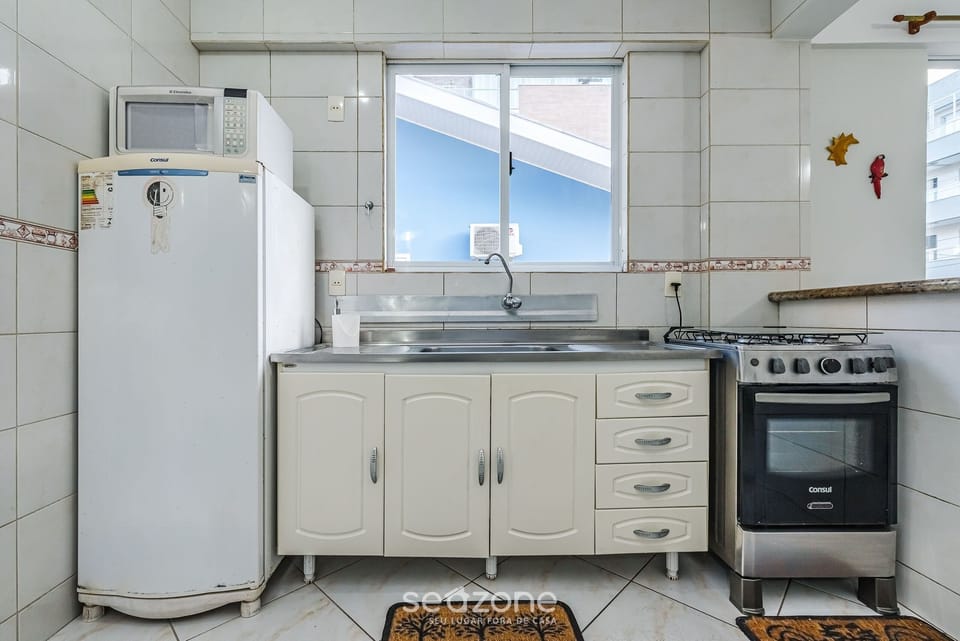 Basic Apartment | Private kitchen