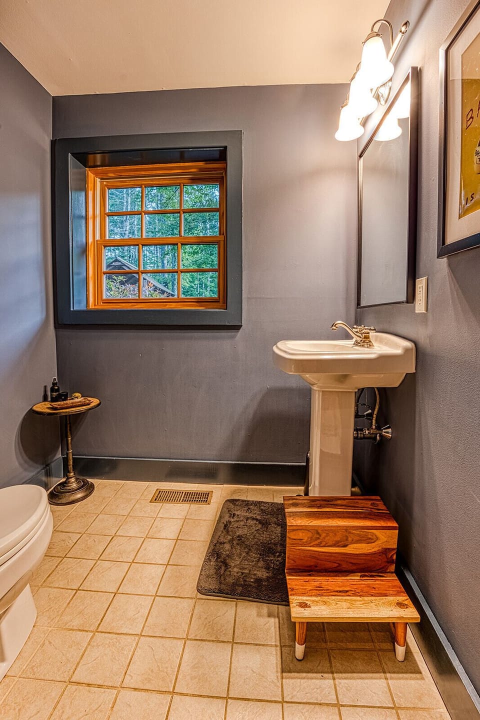 1/2 bathroom on 1st floor