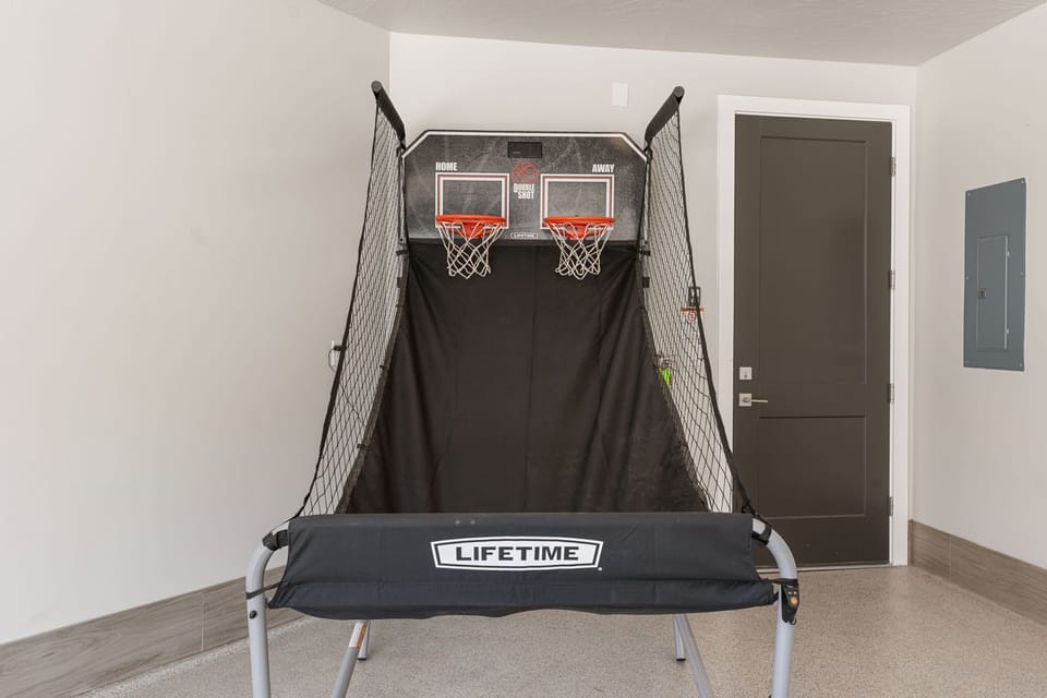 Basketball Shoot Out