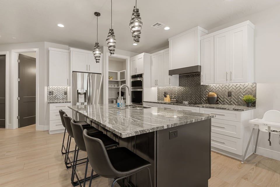 House, 3 Bedrooms | Private kitchen | Coffee/tea maker, fridge, oven, toaster