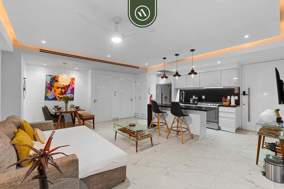 Enjoy spacious interiors that effortlessly connect the warmth of the home with the lush outdoor landscapes. These areas are masterfully designed for hosting family and creating unforgettable memories together.