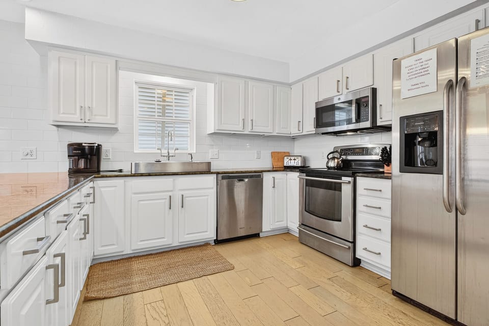 Kitchen 1