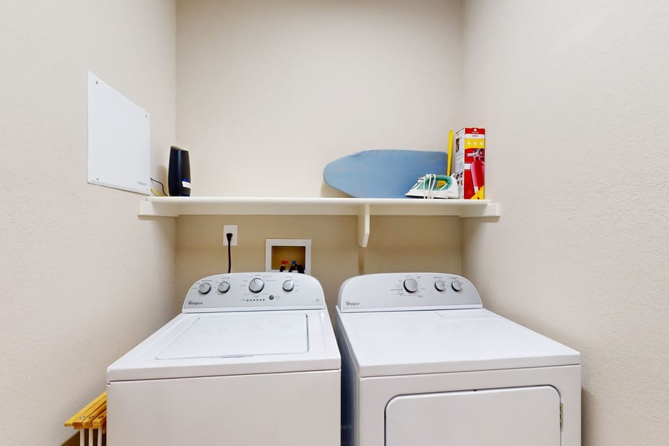CB27: Never Ending Shorey | Laundry area | mid level