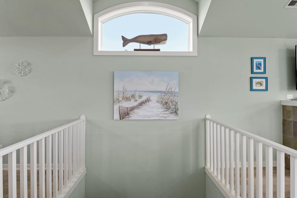 CB41: Seaside Greetings | Top Level Living Area