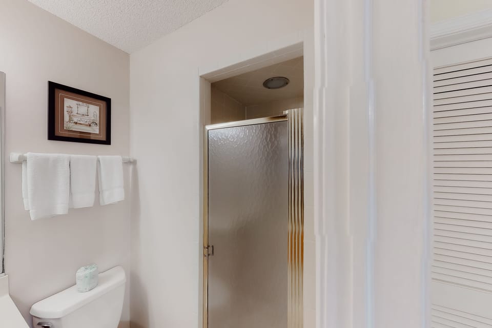 CL117: Southern Memories | Bathroom