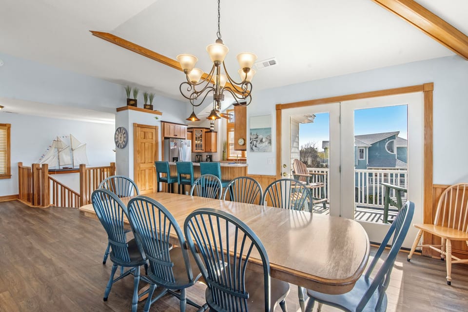 CP99: Zea Urchins | Top Level Dining Area