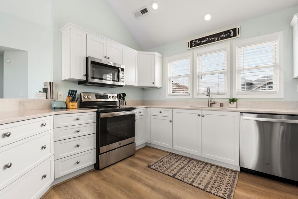 OSO55: The Red Starfish Retreat | Top Level Kitchen