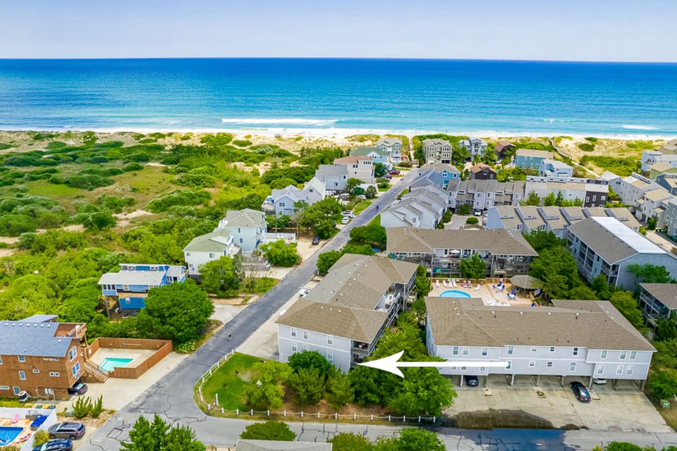 ISB1: Loisstorm | Exterior | Aerial View