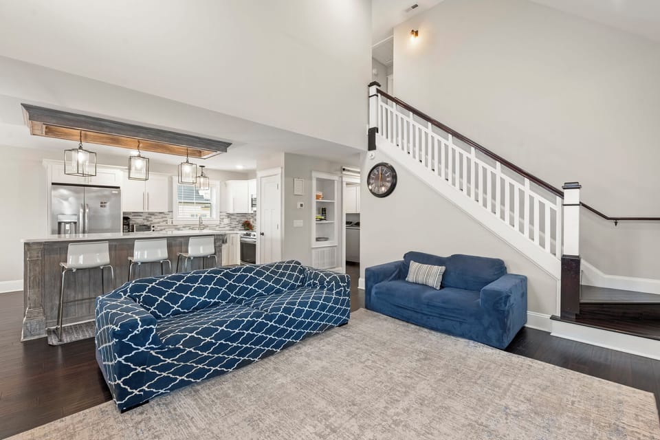 KDS0705: Beachy Dunes OBX | Mid Level Living Area