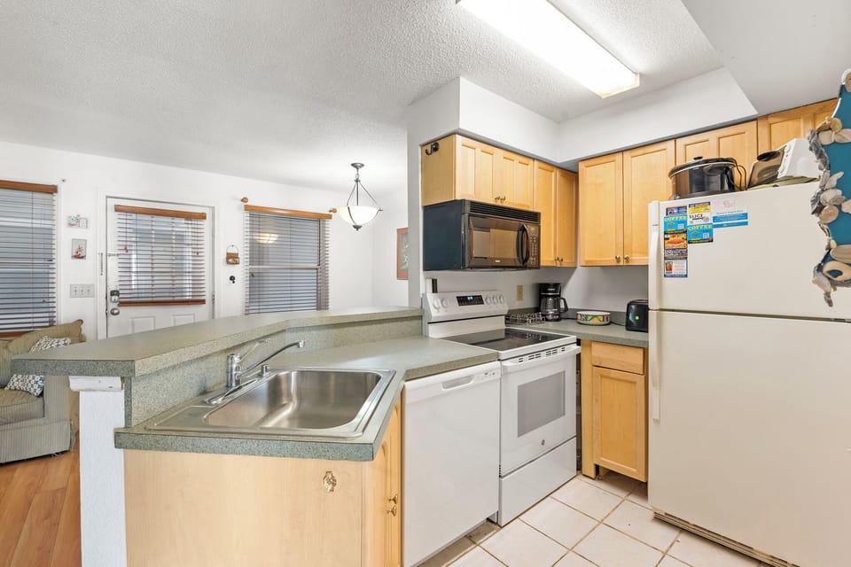 KDS011: Outer Banks Escape | Kitchen
