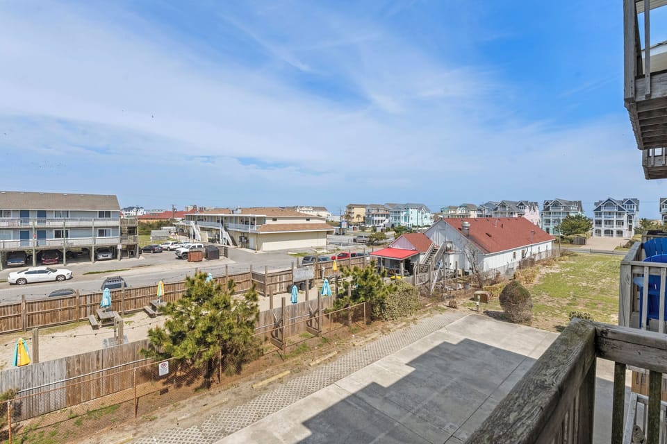 KDS011: Outer Banks Escape | Balcony