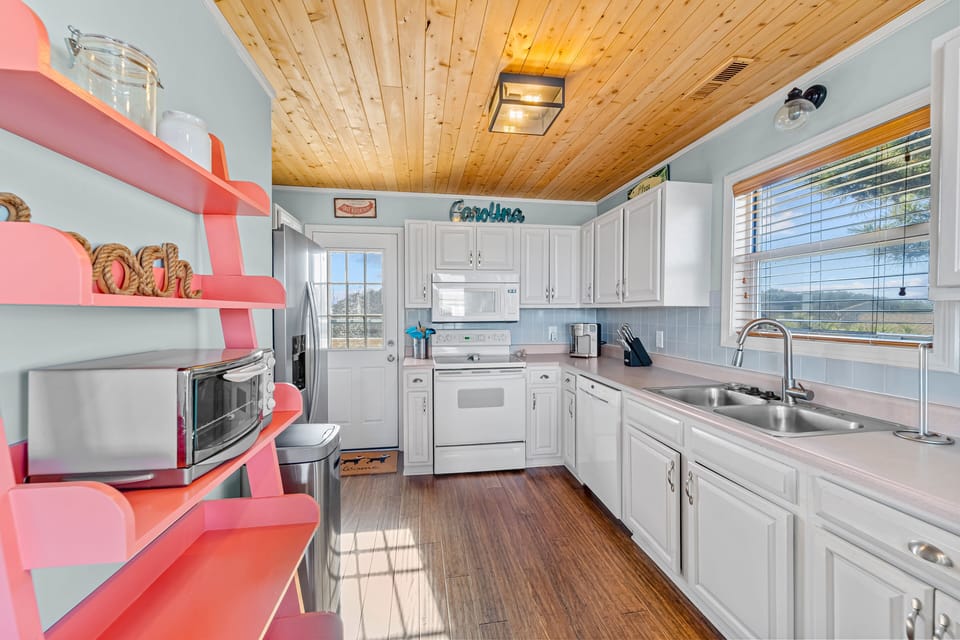 NHCF20: Barracuda Cove | Top Level Kitchen