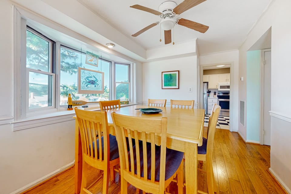 VA6: Ricos Retreat | Dining area