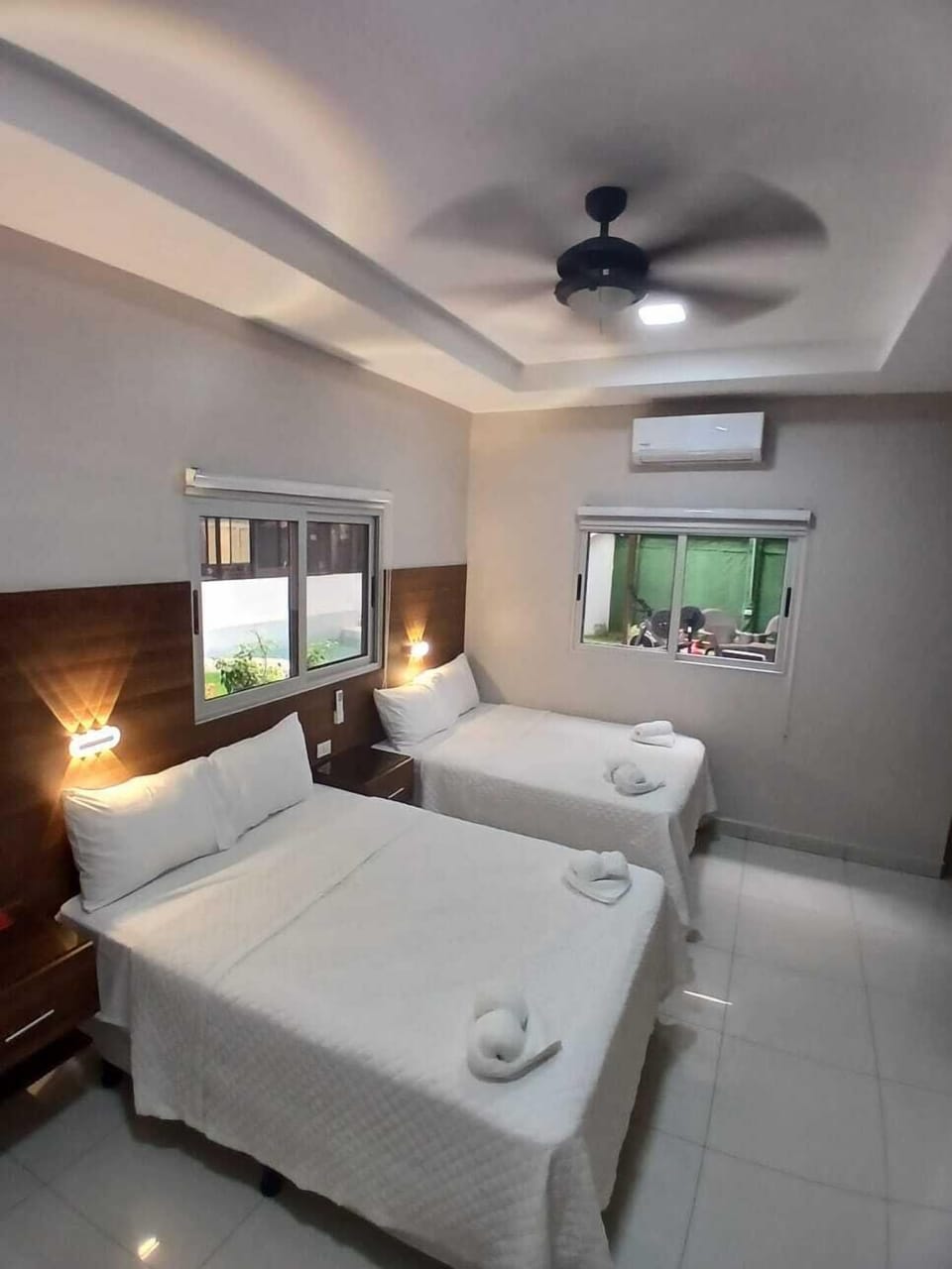 Comfort Double Room | Premium bedding, laptop workspace, WiFi (free), bed sheets