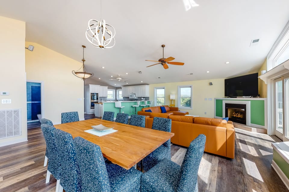 SH101: Koast Enough | Top Level Dining Area