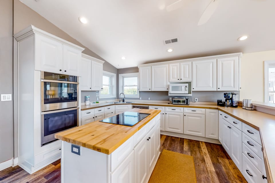 SH101: Koast Enough | Top Level Kitchen