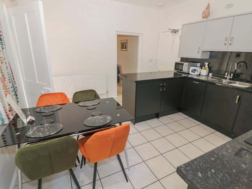 Fridge, microwave, dishwasher, toaster
