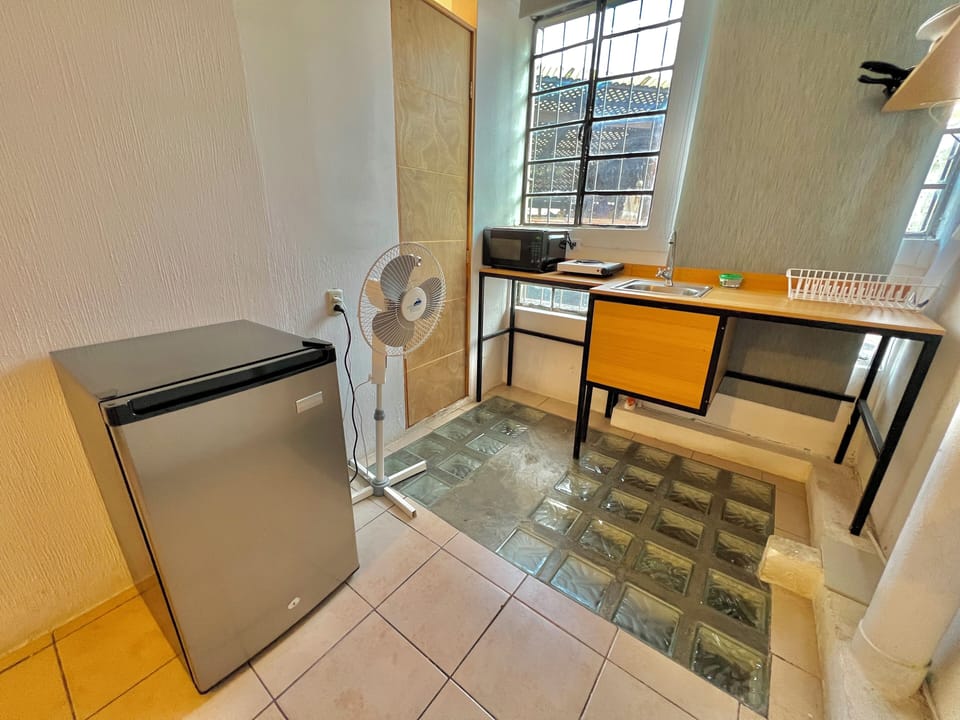 Basic Double Room | Private kitchenette