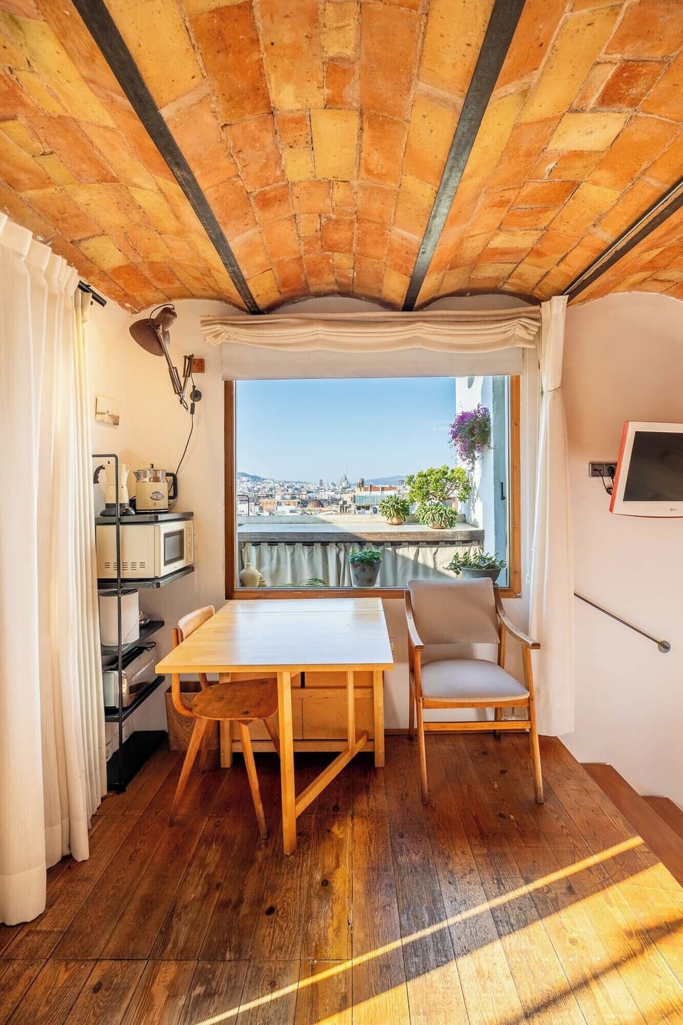 Apartment With Terrace & Views of BCN Apartment in Barcelona