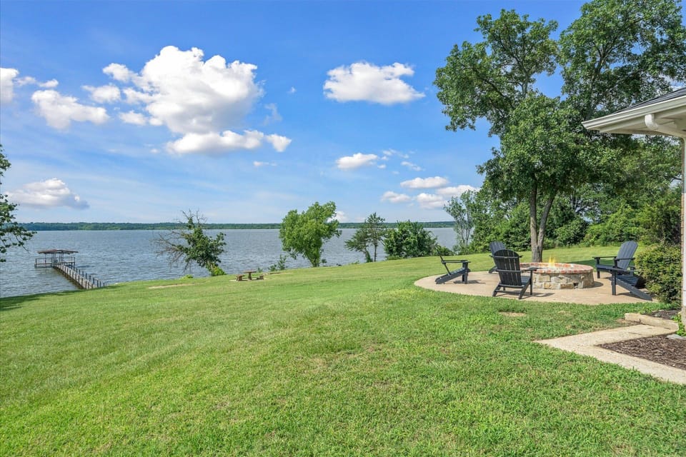 More views of Lake Tawakoni. Renowned for its fishing!