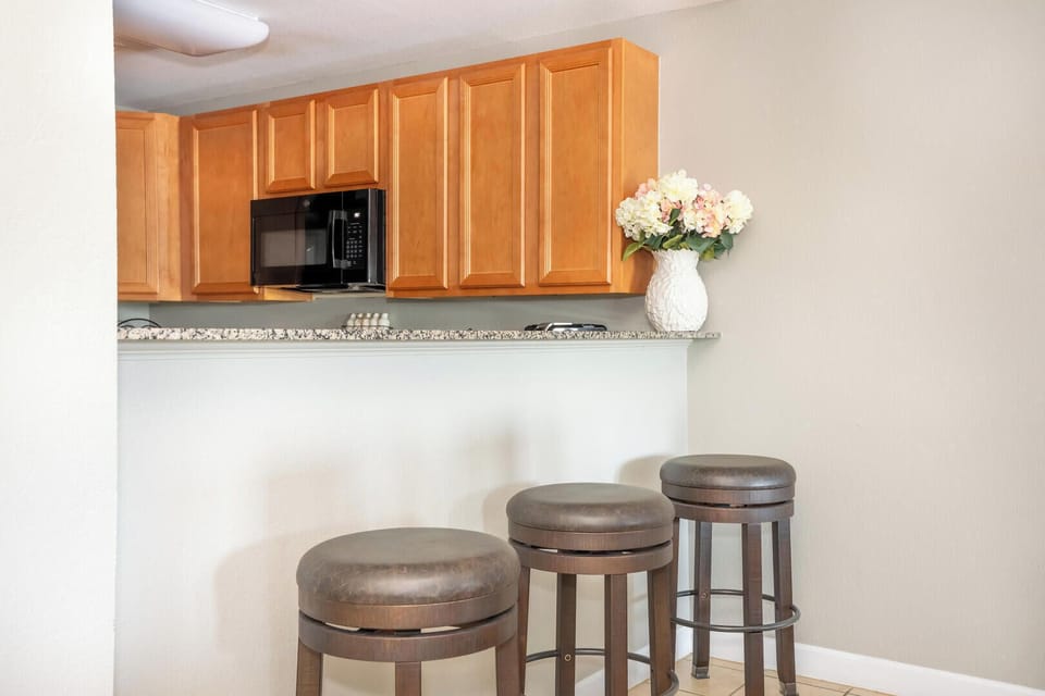 Condo, Multiple Beds, Balcony, Mountain View (Mountain View Condo 1306) | Private kitchen