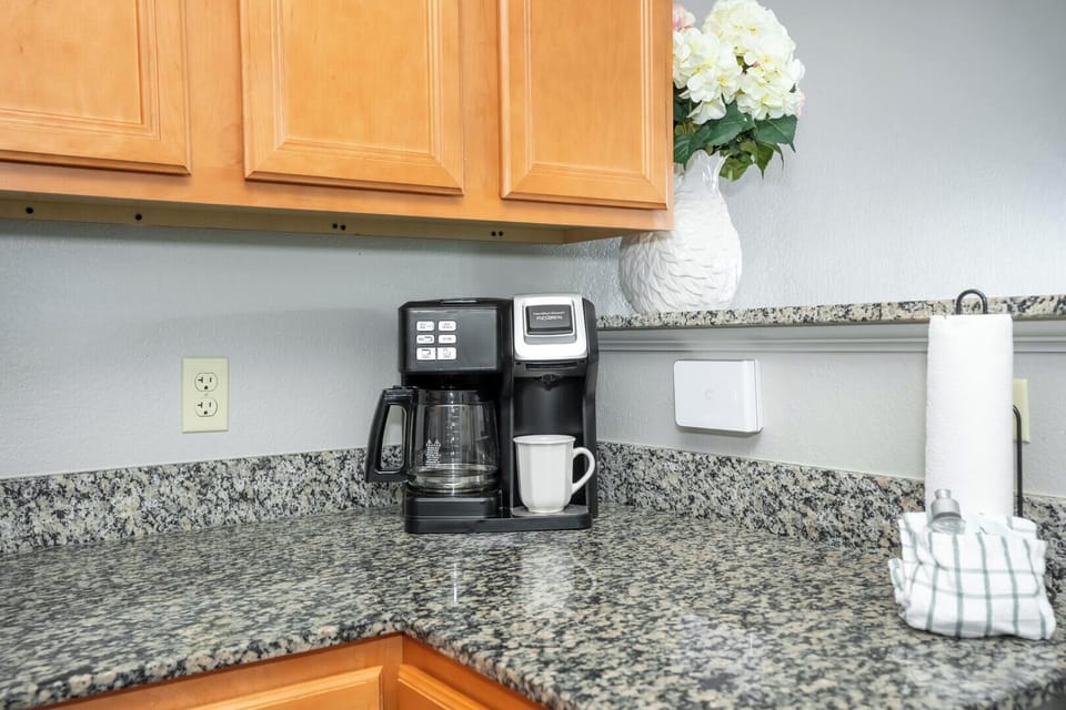 Condo, Multiple Beds, Balcony, Mountain View (Mountain View Condo 1306) | Interior